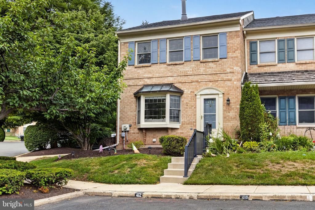 412 FRANKLIN COURT, COLLEGEVILLE, PA 19426