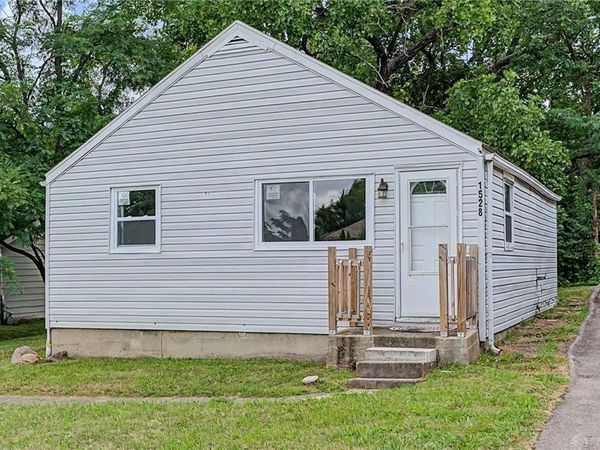 1528 Superior Avenue, Fairborn, OH 45324