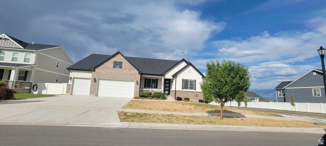 2944 S Preening Way, Saratoga Springs, UT 84045 Main Photo
