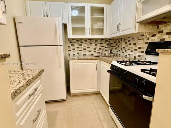 20210 NE 2nd Ave , Unit V4, Miami Gardens, FL 33179