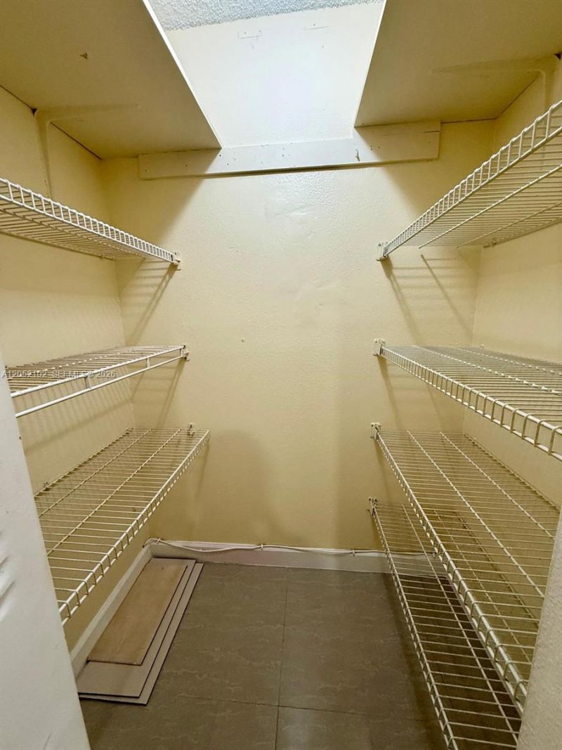 20210 NE 2nd Ave , Unit V4, Miami Gardens, FL 33179 Photo