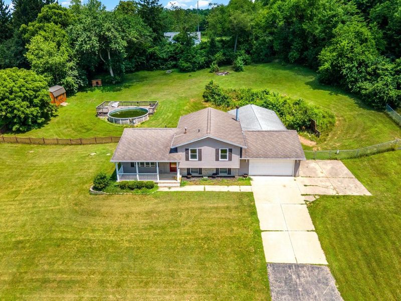 746 Spring Falls Avenue, Springfield, OH 45502 Photo 4