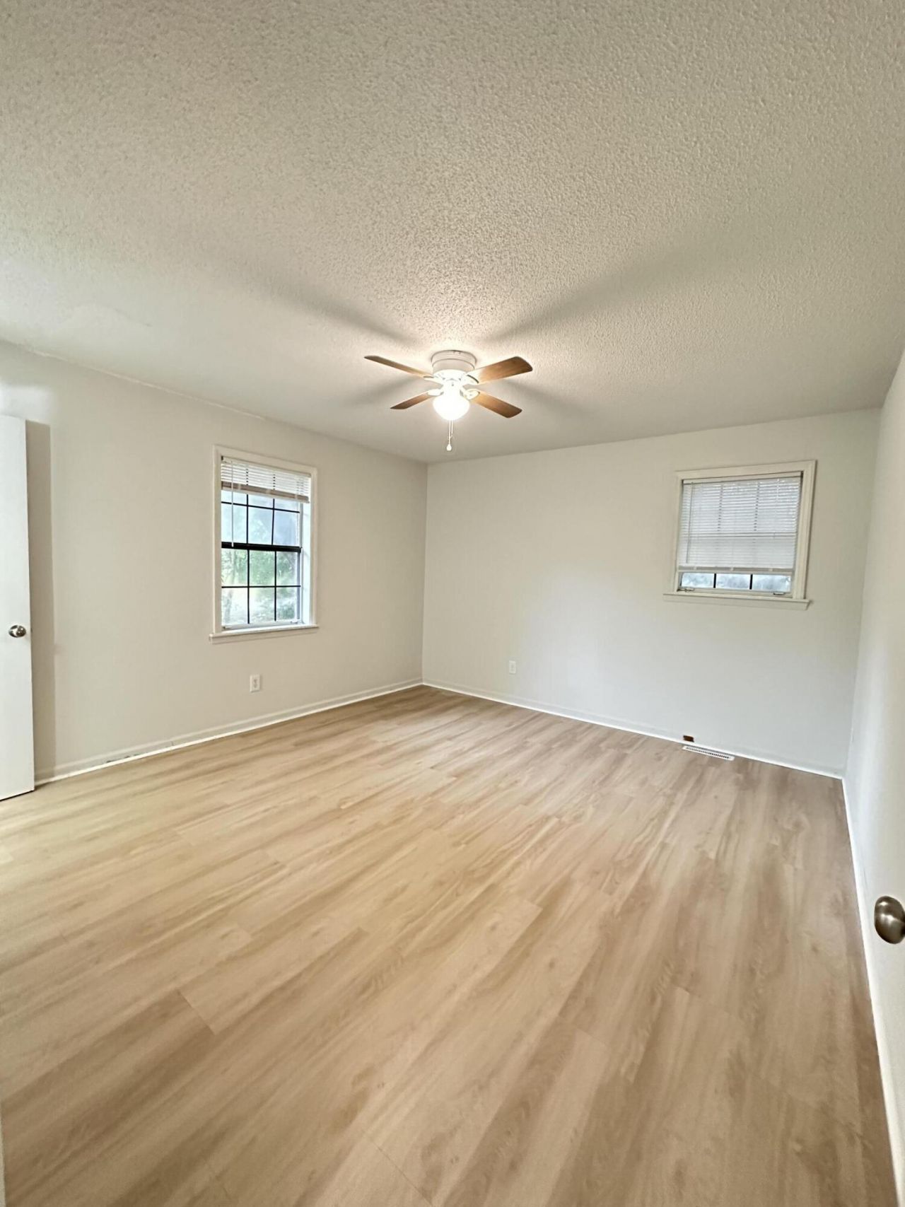 141 Waycross Street Photo 10