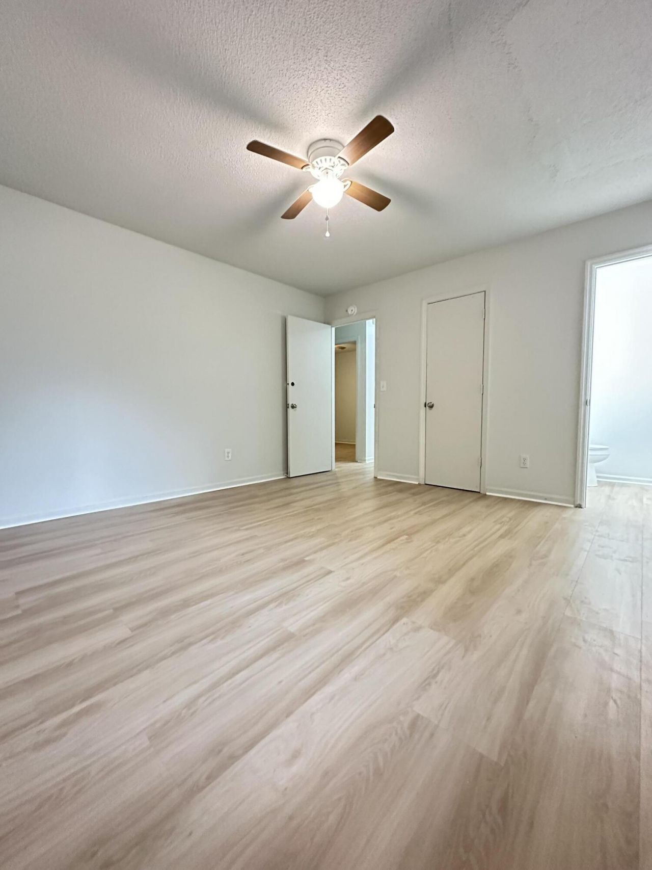 141 Waycross Street Photo 11