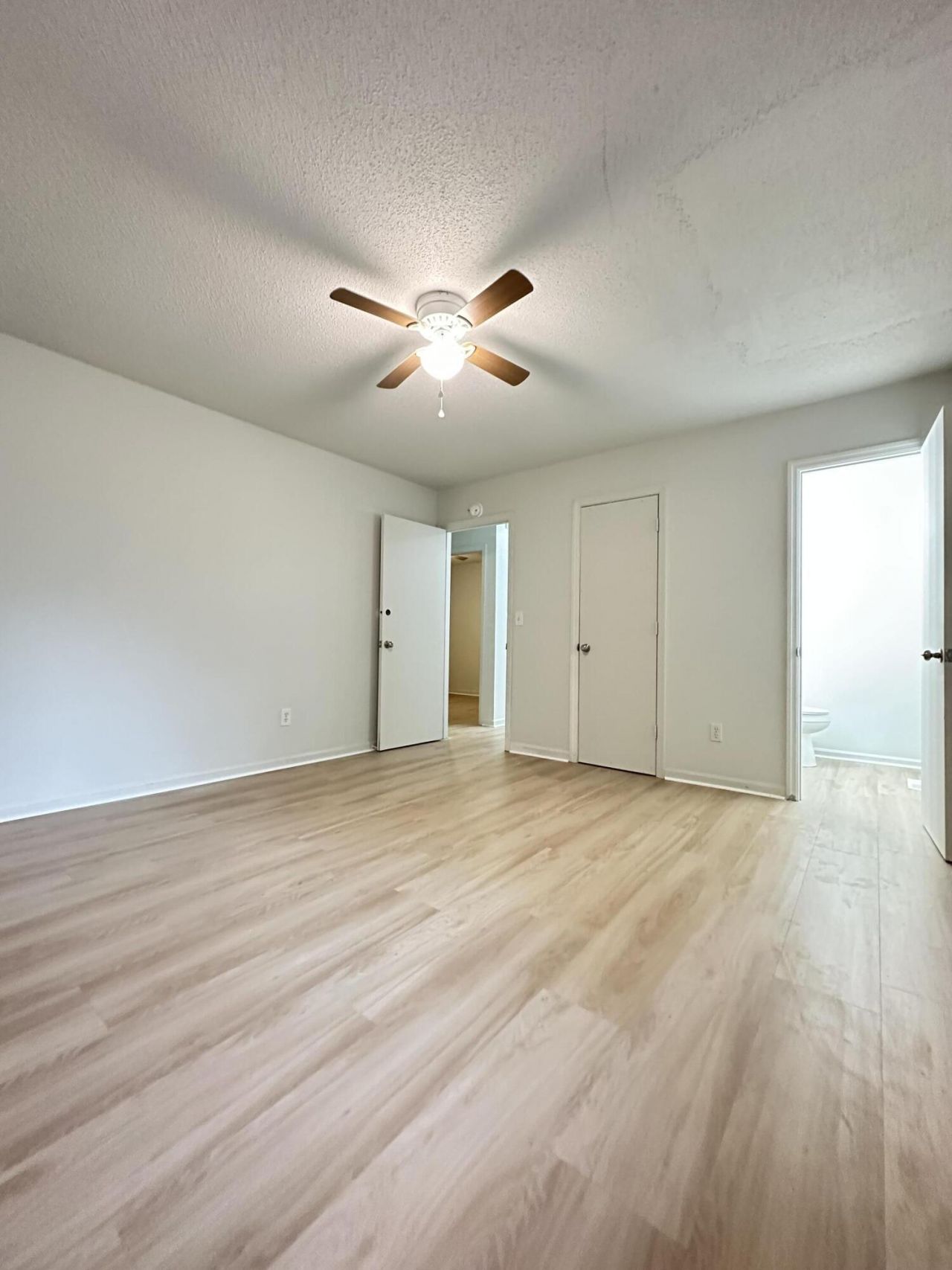 141 Waycross Street Photo 12