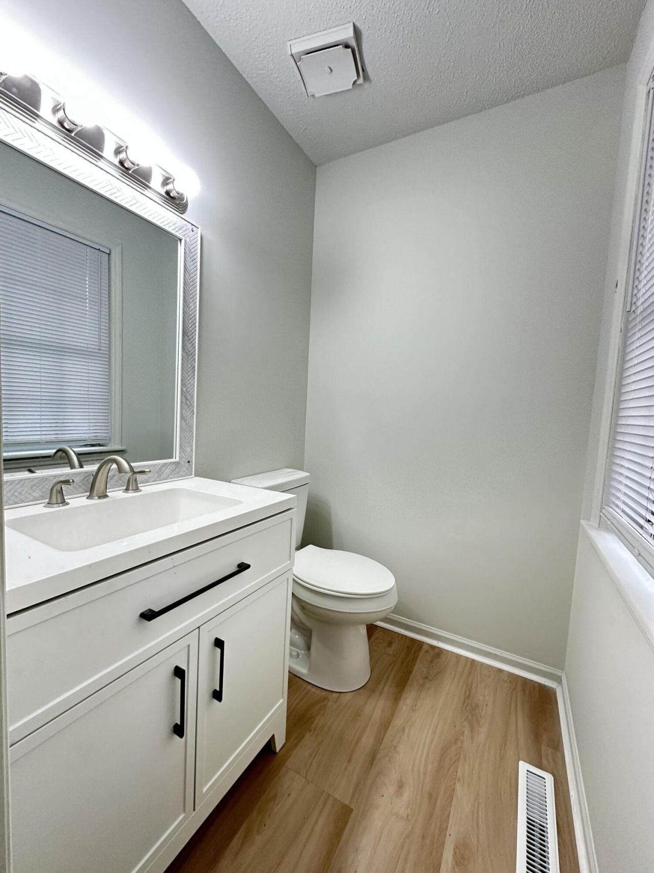 141 Waycross Street Photo 13