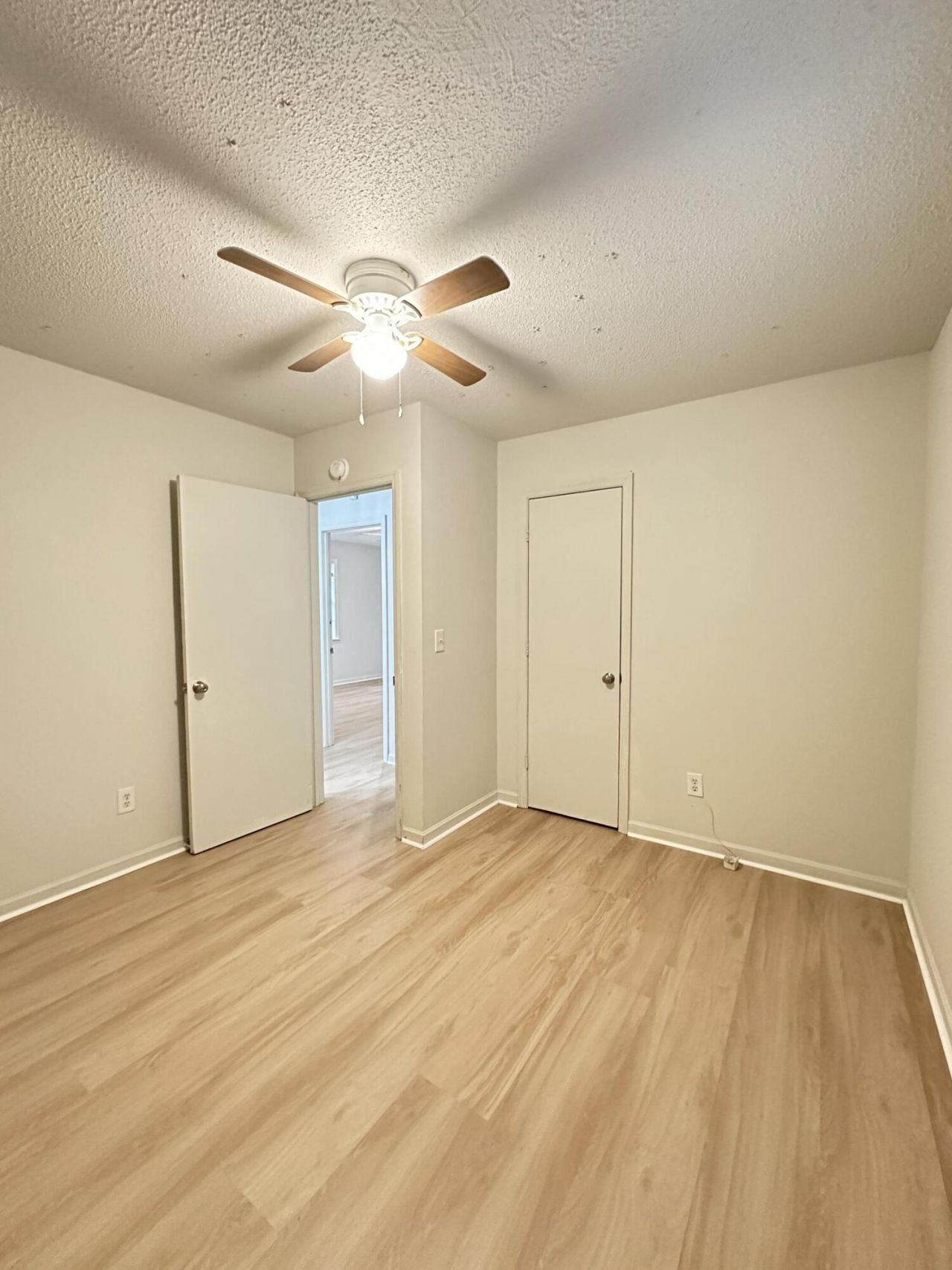 141 Waycross Street Photo 6