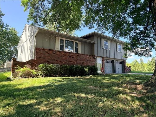 5001 NE 57TH Terrace, Kansas City, MO 64119