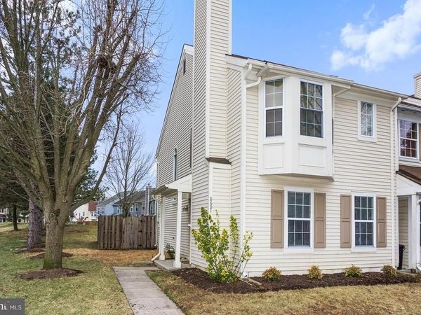 8601 VENOY COURT , ALEXANDRIA, VA 22309