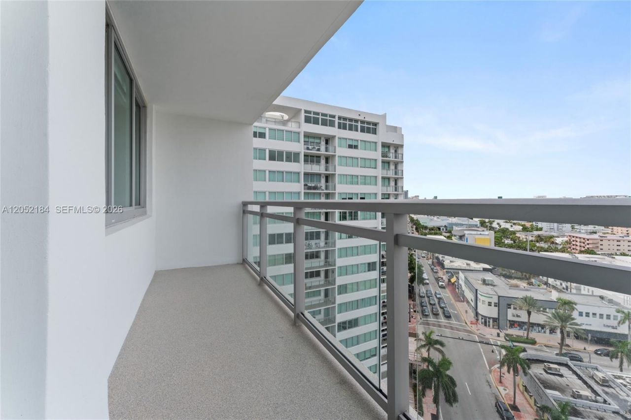 7135 Collins Ave, Unit 1535, Miami Beach, FL 33141 Photo