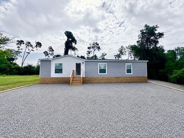 7430 Jefferson Avenue, Southport, FL 32409