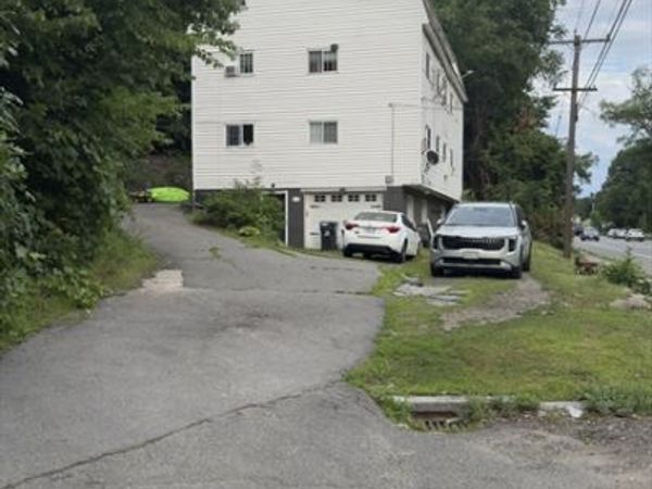 747 River St, Unit 2, Haverhill, MA 01832