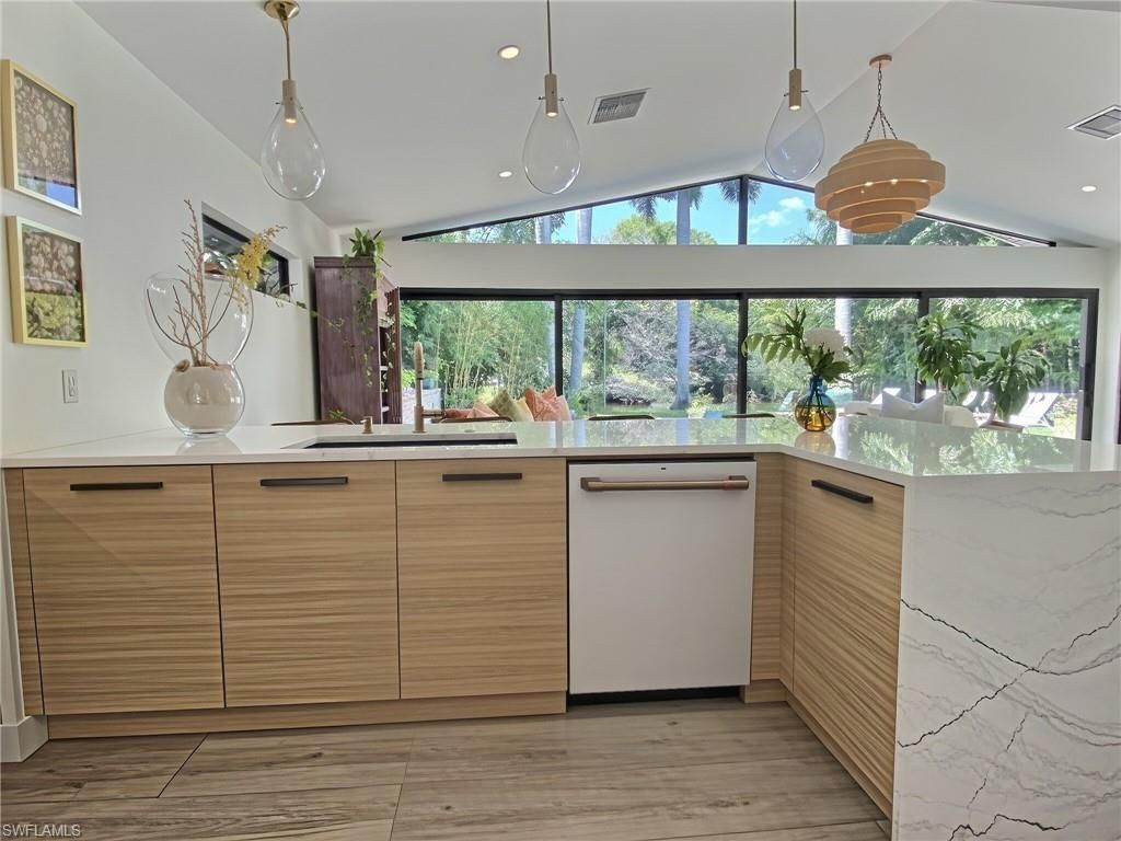 1031 Diana Ave, Naples, FL 34103 Photo