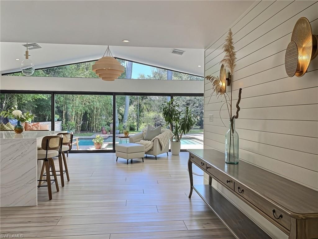 1031 Diana Ave, Naples, FL 34103 Photo