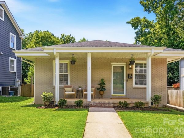 417 Woodvale Place, Charlotte, NC 28208