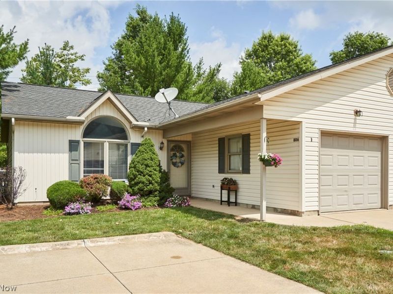 806 Ryan Road, Unit 1, Medina, OH 44256 Photo 2
