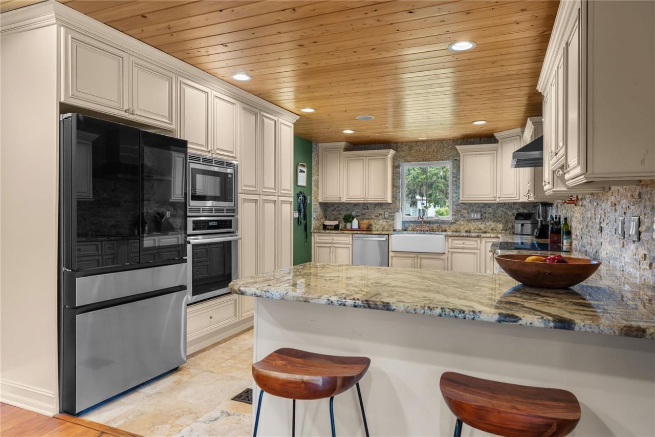 2424 E New York Avenue, Deland, FL 32724 Photo