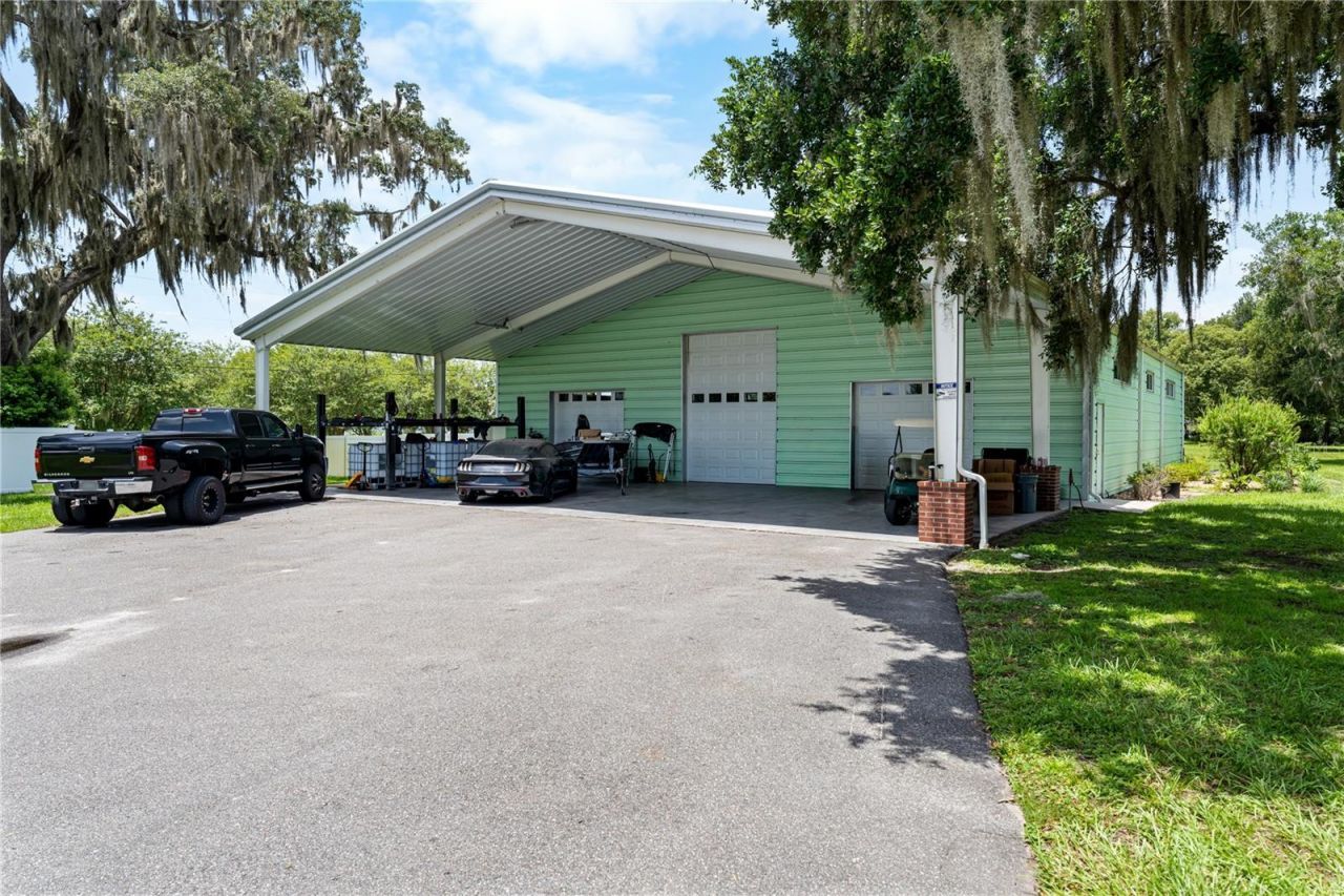 2424 E New York Avenue, Deland, FL 32724 Photo