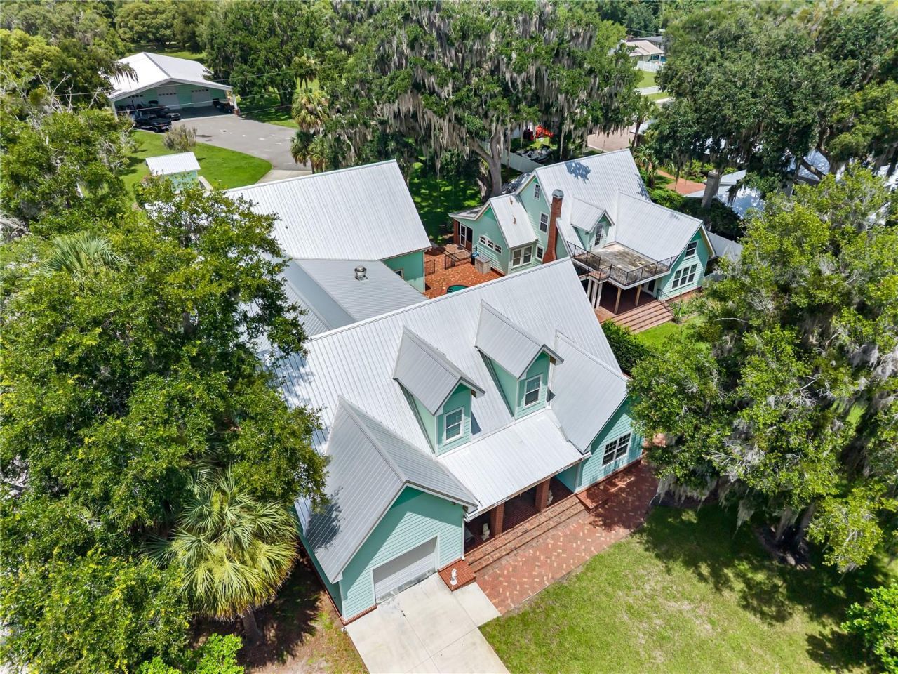 2424 E New York Avenue, Deland, FL 32724 Photo