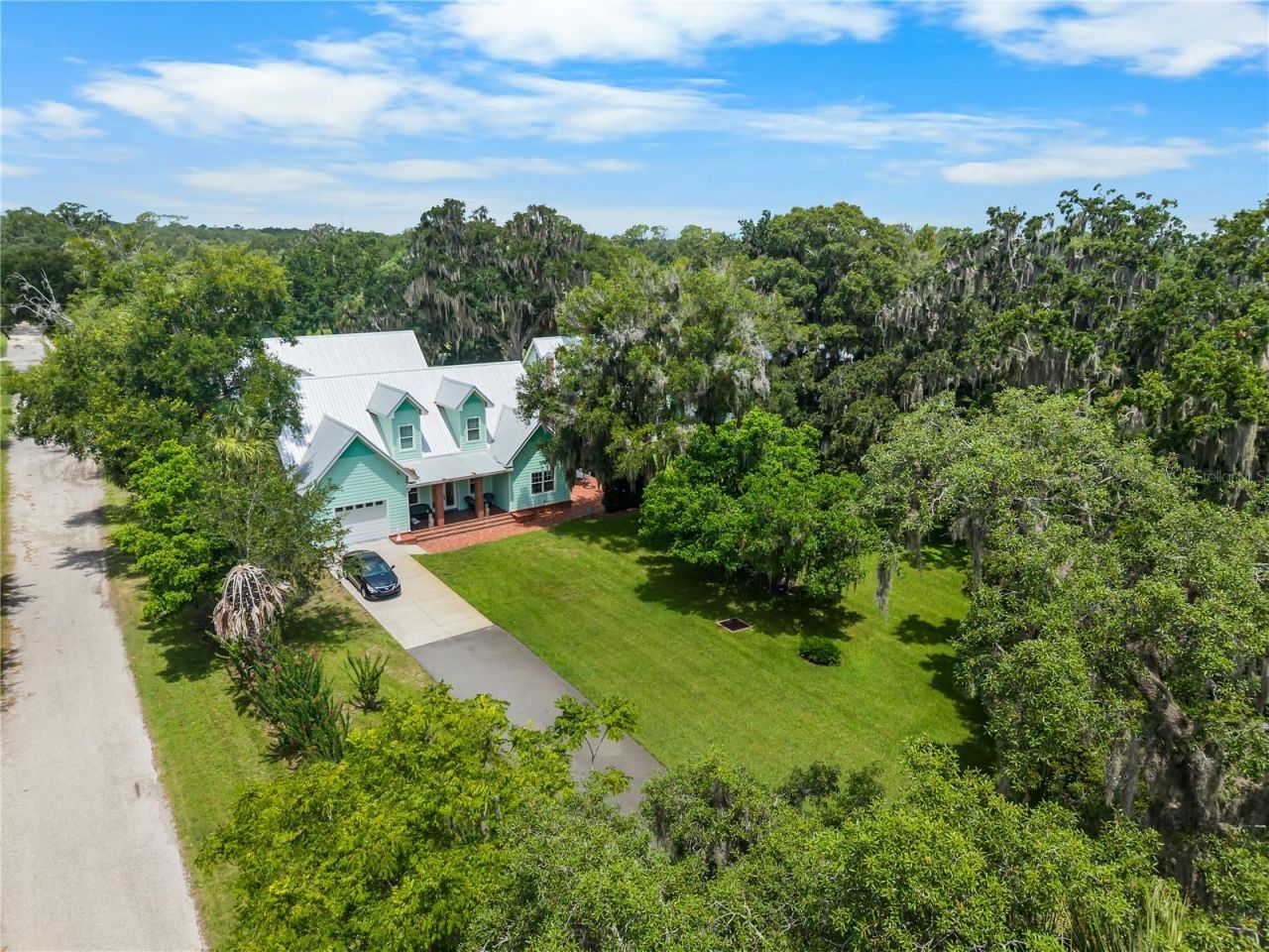 2424 E New York Avenue, Deland, FL 32724 Photo