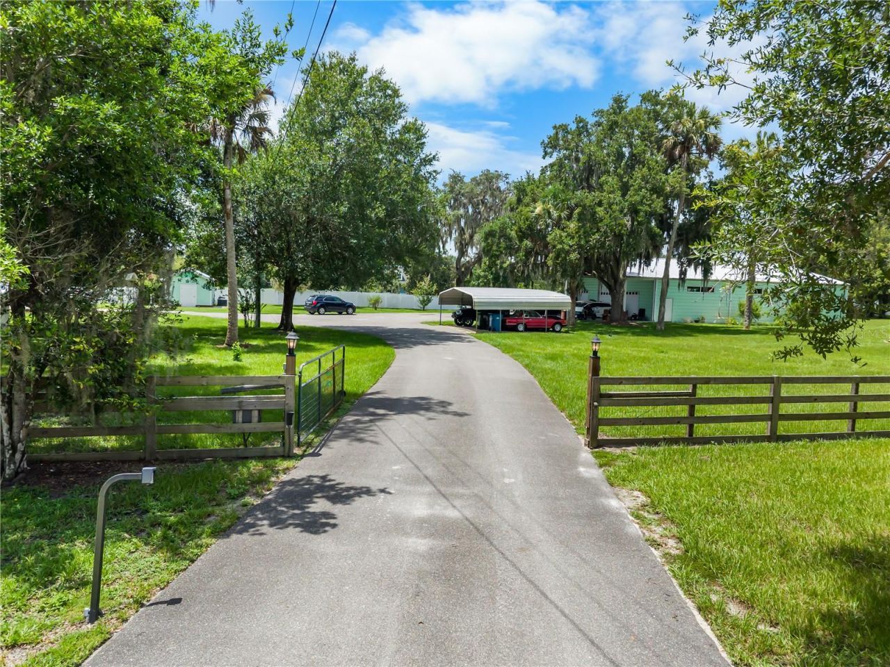 2424 E New York Avenue, Deland, FL 32724 Photo