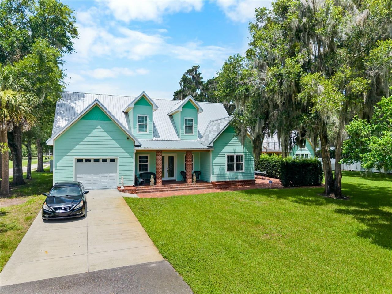 2424 E New York Avenue, Deland, FL 32724 Photo