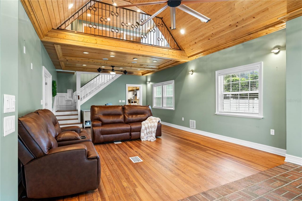 2424 E New York Avenue, Deland, FL 32724 Photo