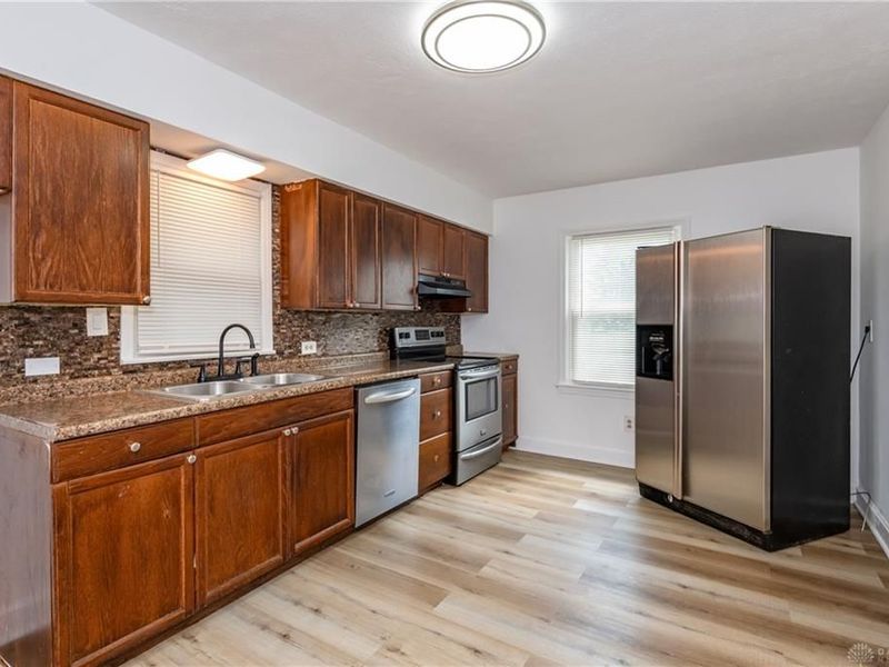 401 S Alex Road, West Carrollton, OH 45449 Photo 16