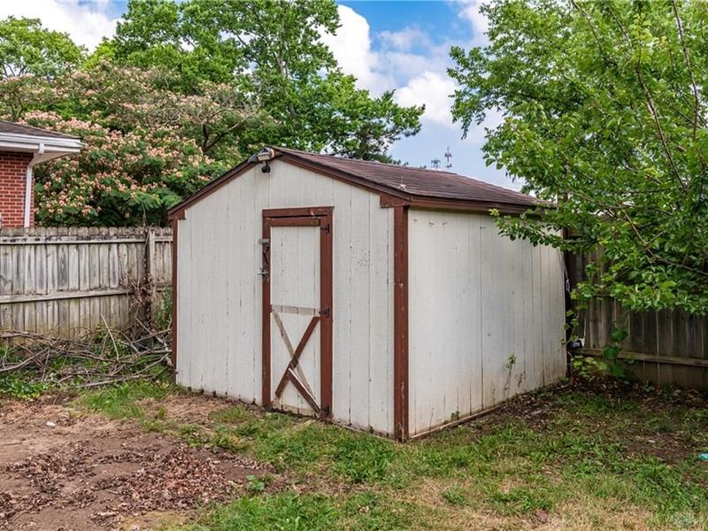 401 S Alex Road, West Carrollton, OH 45449 Photo 8