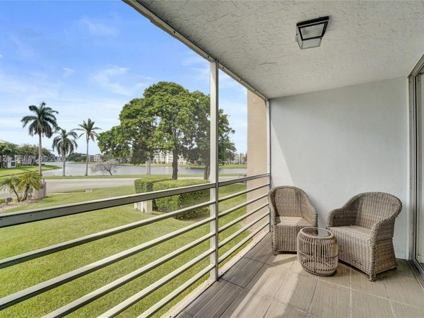 9480 Tangerine Pl, Unit 206, Davie, FL 33324