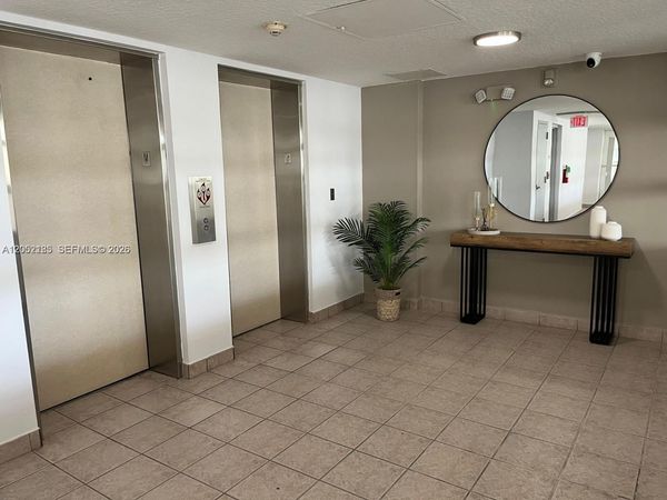 280 SW 20th Rd , Unit 504, Miami, FL 33129