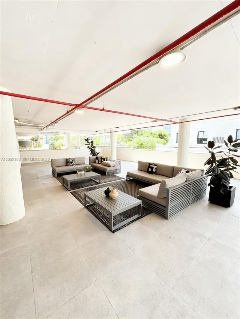 280 SW 20th Rd , Unit 504, Miami, FL 33129 Photo