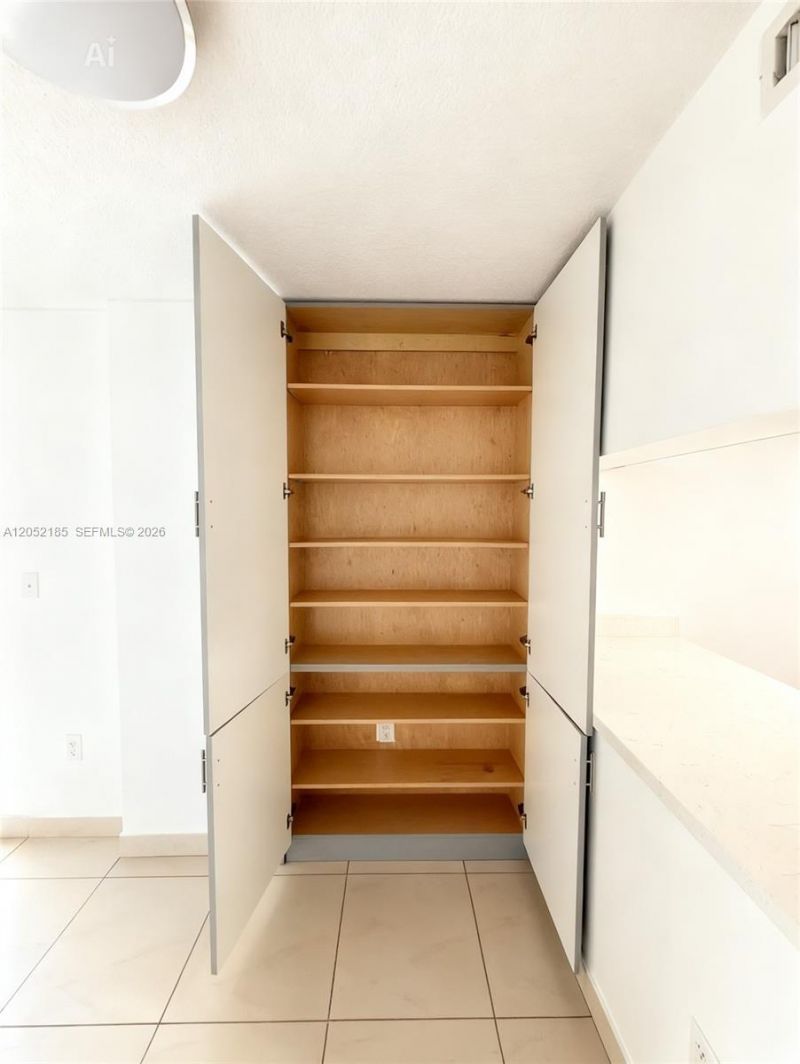 280 SW 20th Rd , Unit 504, Miami, FL 33129 Photo