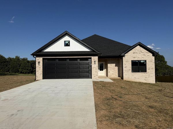 57 Summer Sky Drive, Greenbrier, AR 72058