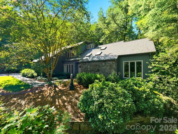 414 Stonecroft Drive SE, Lenoir, NC 28645