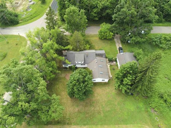 7962 W Stutsmanville Road, Harbor Springs, MI 49740