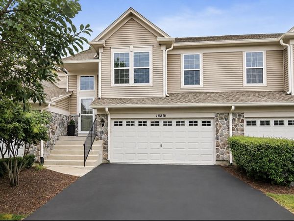 16816 S Locust Lane, Lockport, IL 60441
