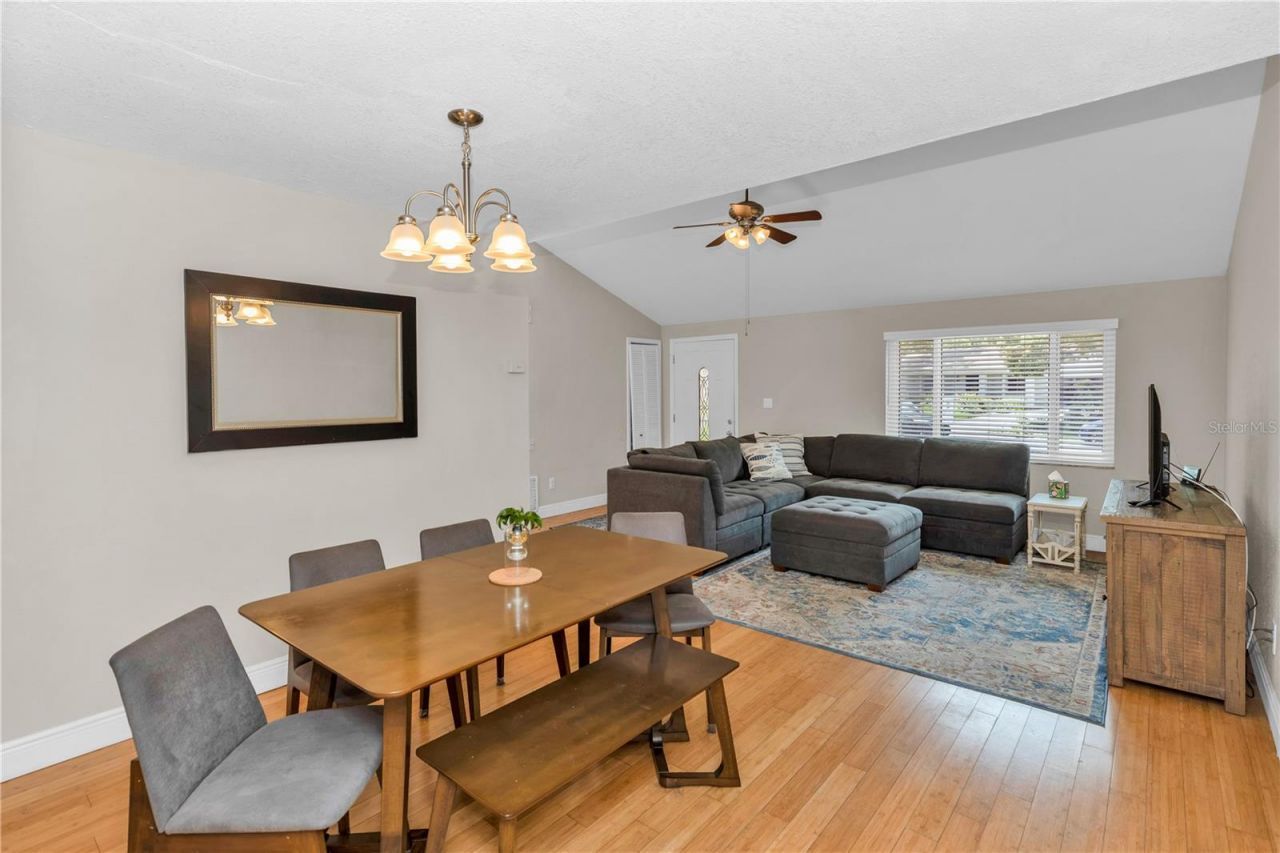 809 Toledo Drive, Altamonte Springs, FL 32714 Photo