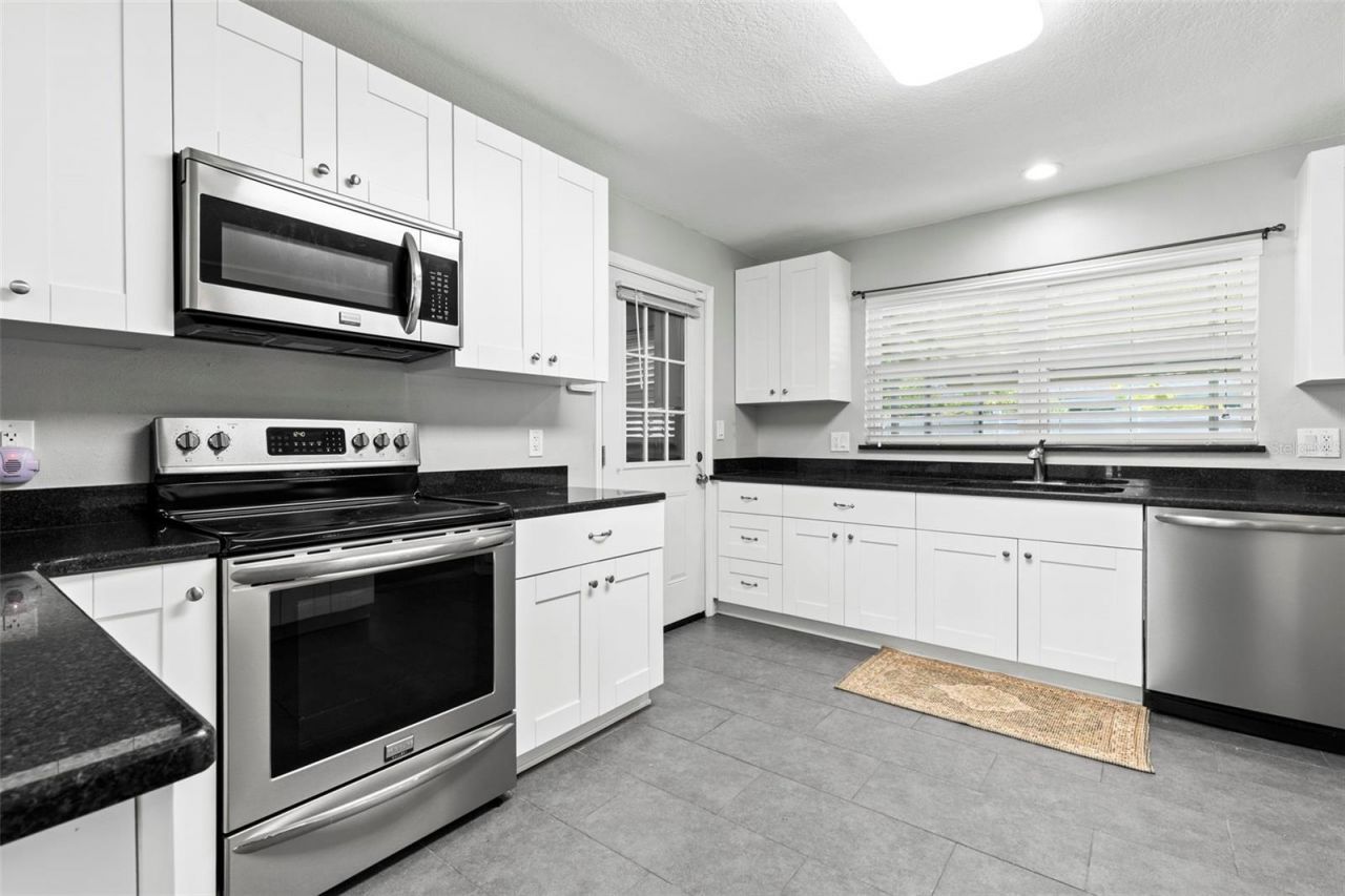 2391 66th Terrace S, Saint Petersburg, FL 33712 Photo