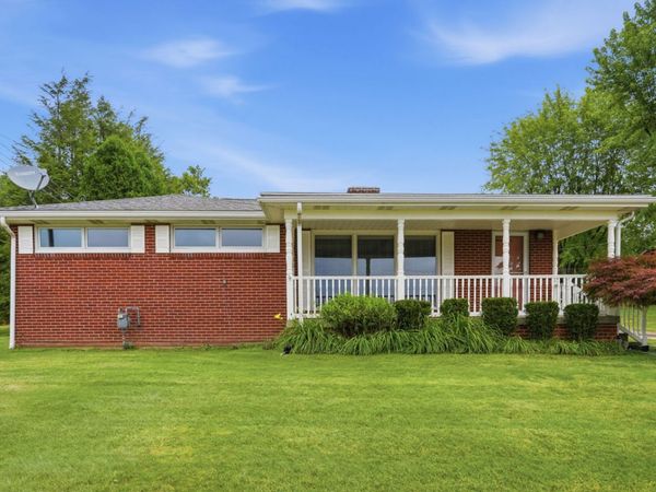 2913 Conway Wallrose Road, Baden, PA 15005
