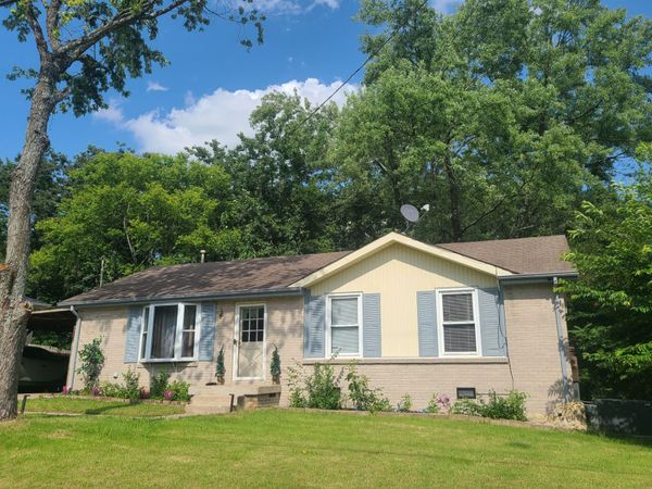 608 Hidden Hill Dr, Hermitage, TN 37076