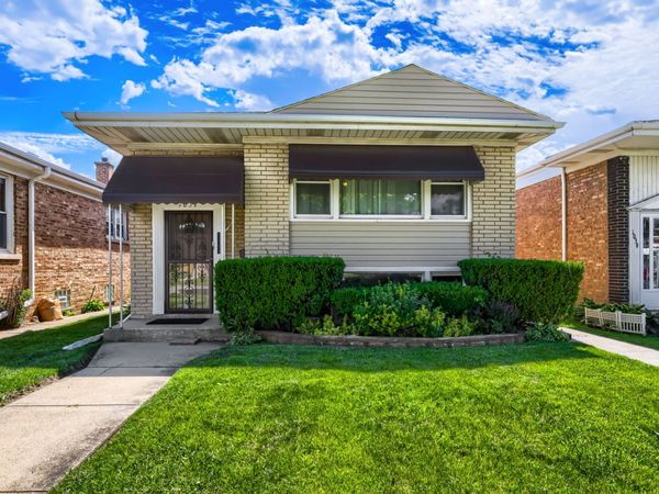 1037 31st Avenue , Bellwood, IL 60104