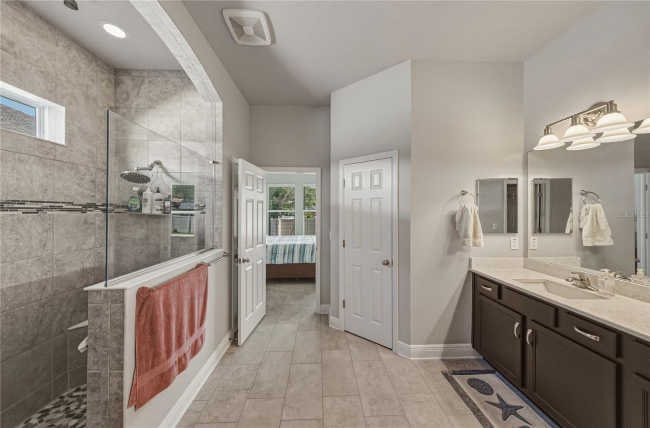 1017 Tracey Ann Loop , Seffner, FL 33584 Photo
