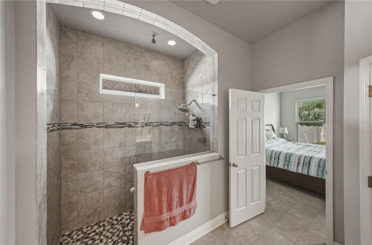 1017 Tracey Ann Loop , Seffner, FL 33584 Photo