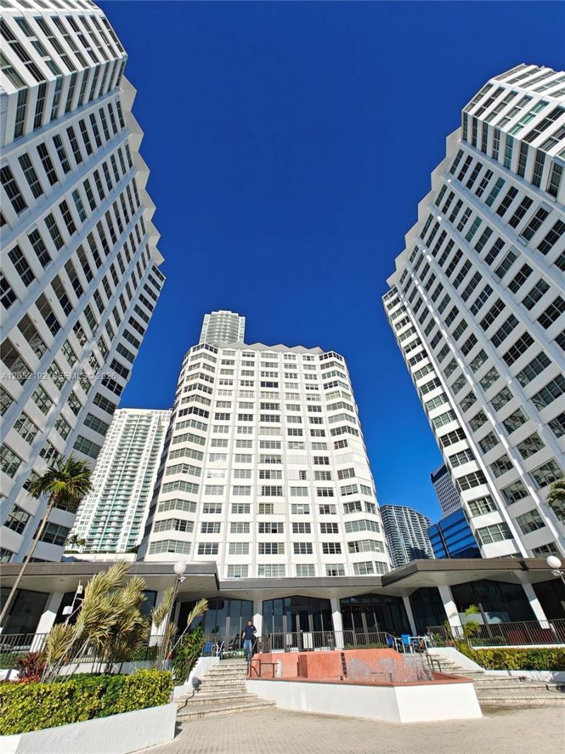 825 Brickell Bay Dr , Unit 350, Miami, FL 33131 Photo