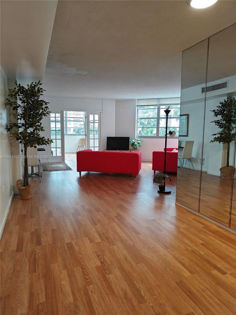825 Brickell Bay Dr , Unit 350, Miami, FL 33131 Photo
