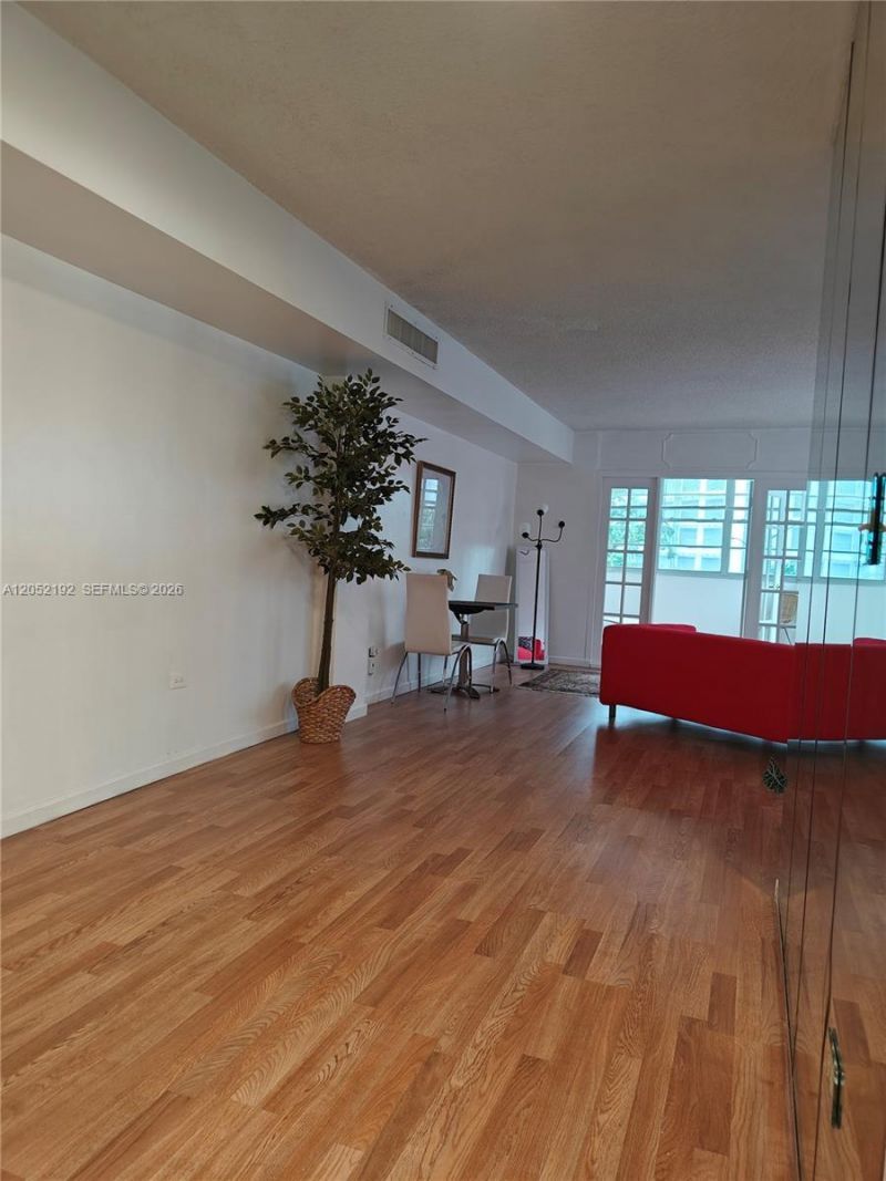 825 Brickell Bay Dr , Unit 350, Miami, FL 33131 Photo
