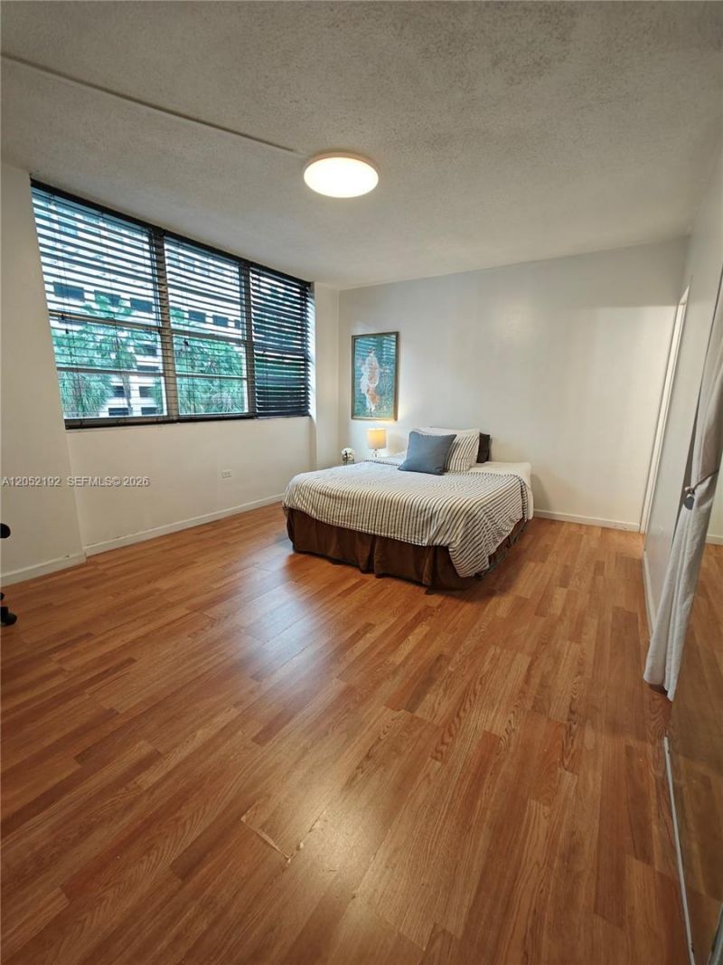 825 Brickell Bay Dr , Unit 350, Miami, FL 33131 Photo