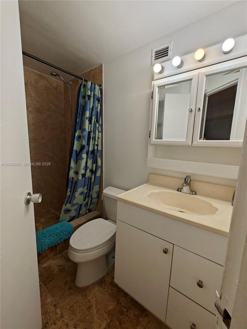 825 Brickell Bay Dr , Unit 350, Miami, FL 33131 Photo