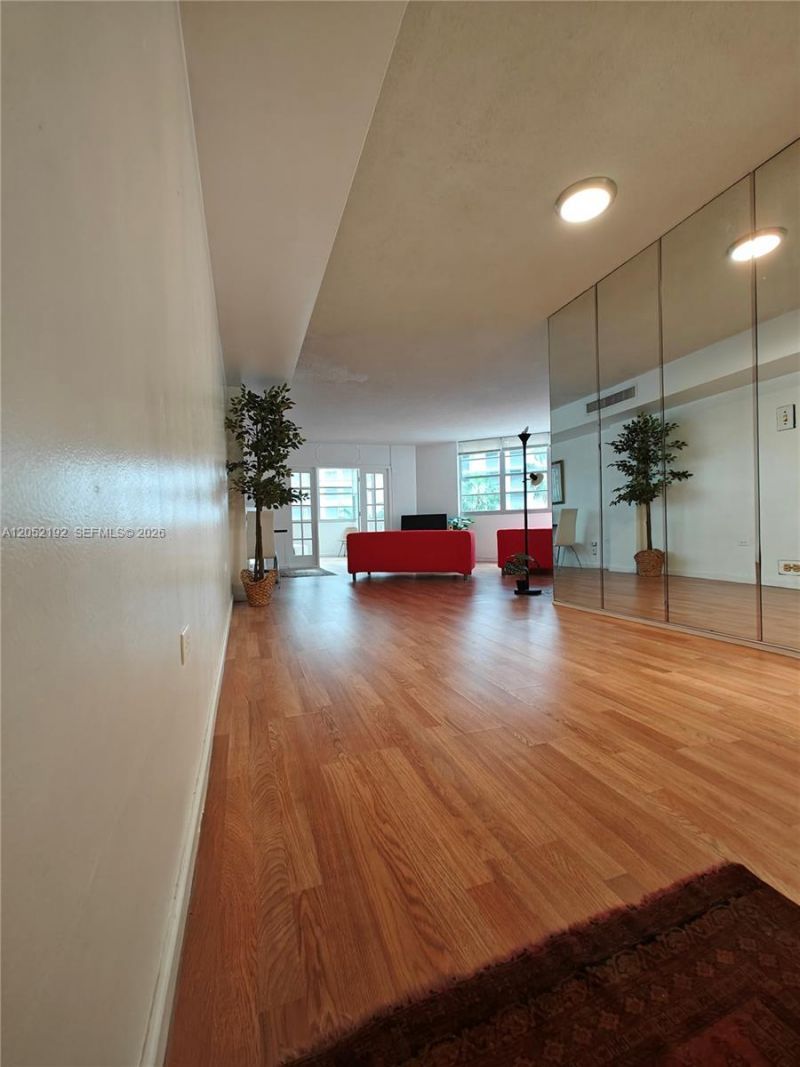 825 Brickell Bay Dr , Unit 350, Miami, FL 33131 Photo